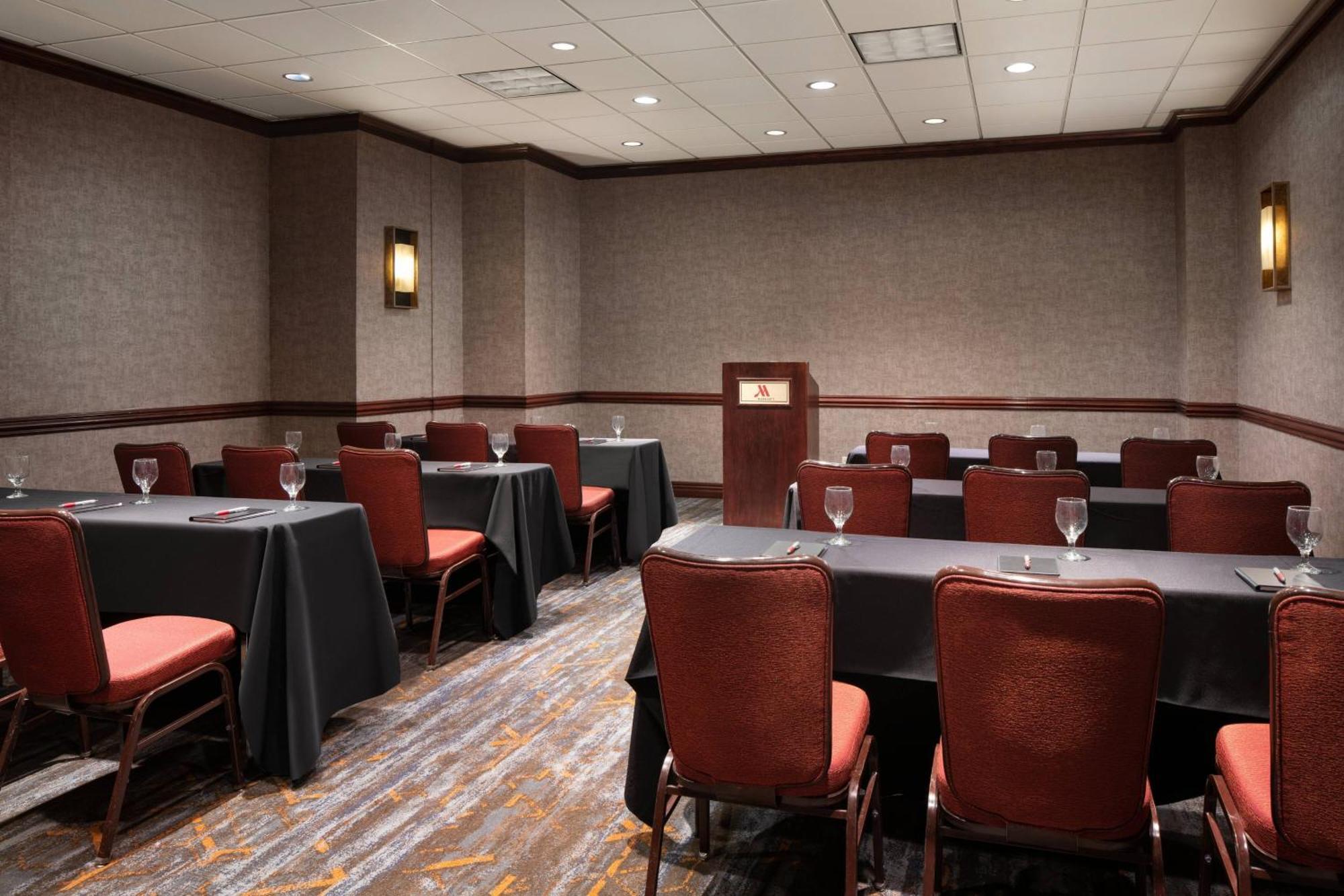 Marriott Riverside At The Convention Center Εξωτερικό φωτογραφία