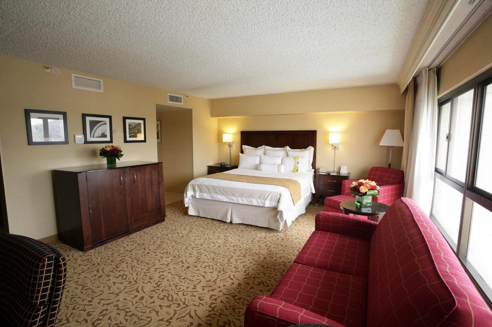 Marriott Riverside At The Convention Center Δωμάτιο φωτογραφία